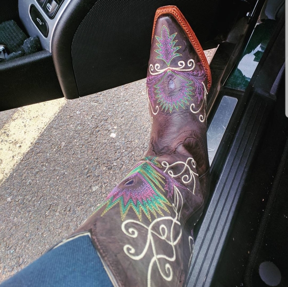 Meet Your Posh Ambassador, Dianeπ§πΎββοΈπ΄πΎ - Picture 11 of 16